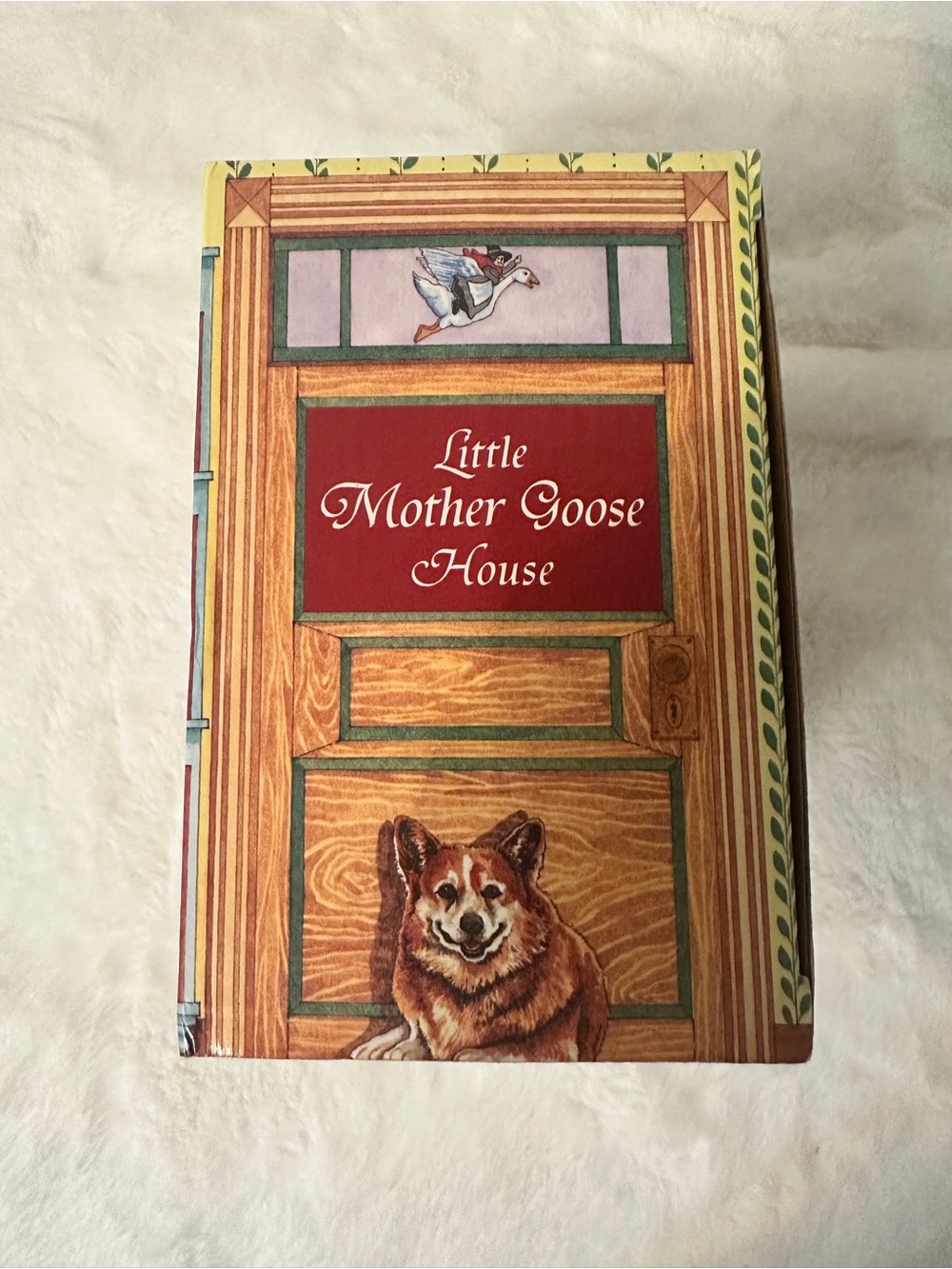 Little Mother Goose House Illustrated Book Collection- Red, Brown, Green